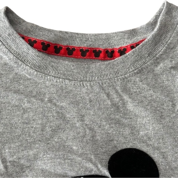 Disney Youth 14/16 Mickey Mouse Gray Short Sleeve Tee w/Textured Ears & Body - Picture 3 of 4